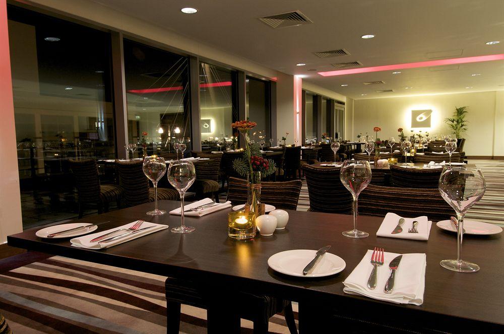 Waterfront Southport Hotel Esterno foto