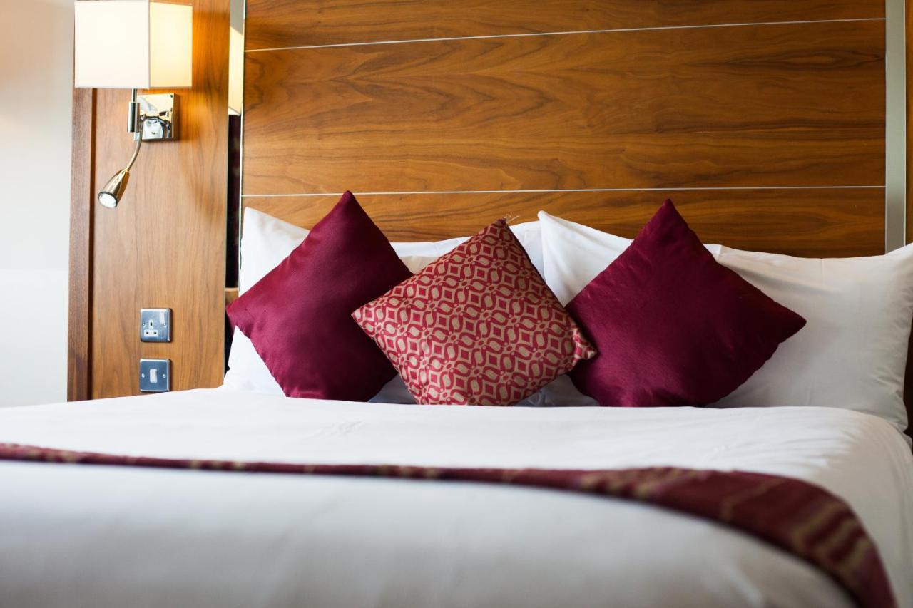 Waterfront Southport Hotel Esterno foto