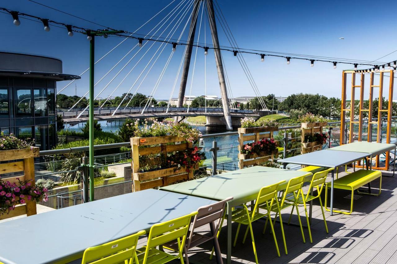Waterfront Southport Hotel Esterno foto